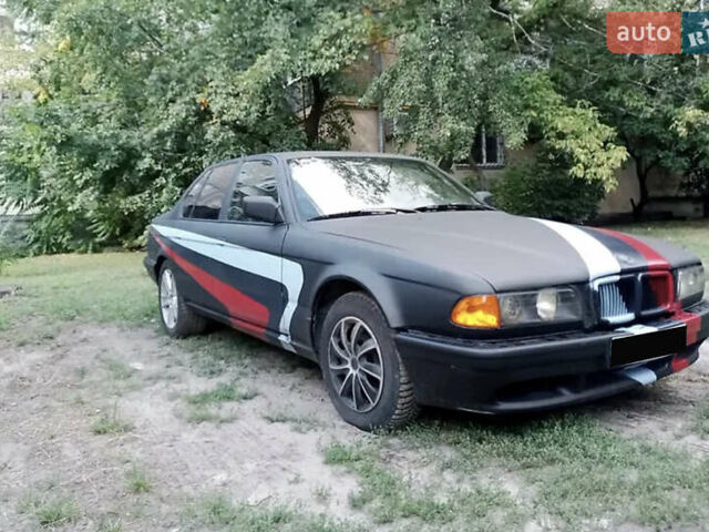 Черный БМВ 7 Серия, объемом двигателя 3.41 л и пробегом 349 тыс. км за 3000 $, фото 1 на Automoto.ua