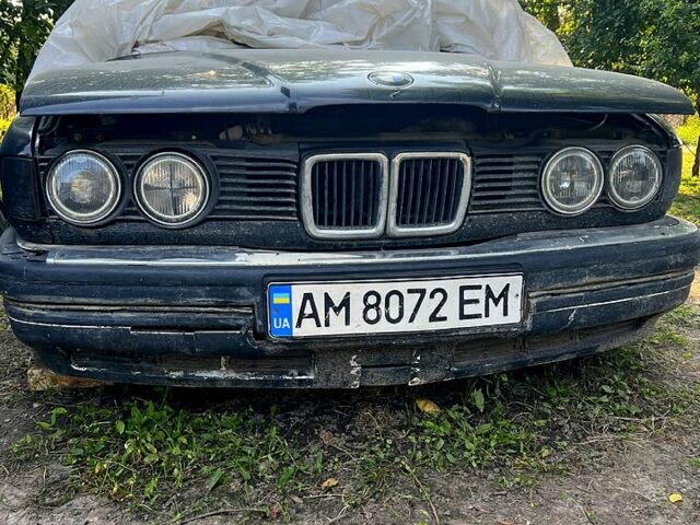 Черный БМВ 7 Серия, объемом двигателя 3.4 л и пробегом 255 тыс. км за 1400 $, фото 1 на Automoto.ua