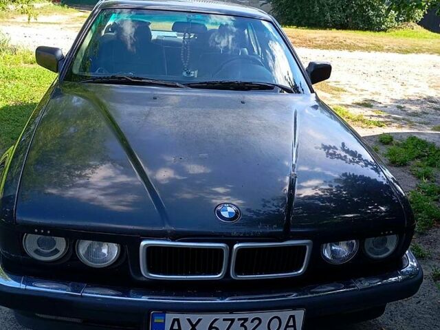 Черный БМВ 7 Серия, объемом двигателя 3.5 л и пробегом 0 тыс. км за 2000 $, фото 1 на Automoto.ua