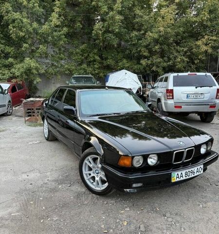 Чорний БМВ 7 Серія, об'ємом двигуна 3.5 л та пробігом 300 тис. км за 4800 $, фото 1 на Automoto.ua