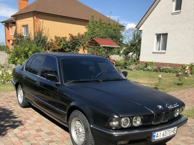 Чорний БМВ 7 Серія, об'ємом двигуна 3.5 л та пробігом 439 тис. км за 2228 $, фото 1 на Automoto.ua