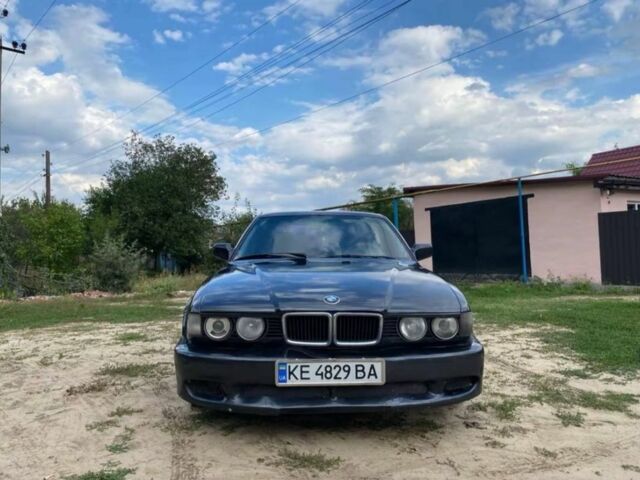 Черный БМВ 7 Серия, объемом двигателя 3 л и пробегом 300 тыс. км за 2500 $, фото 1 на Automoto.ua