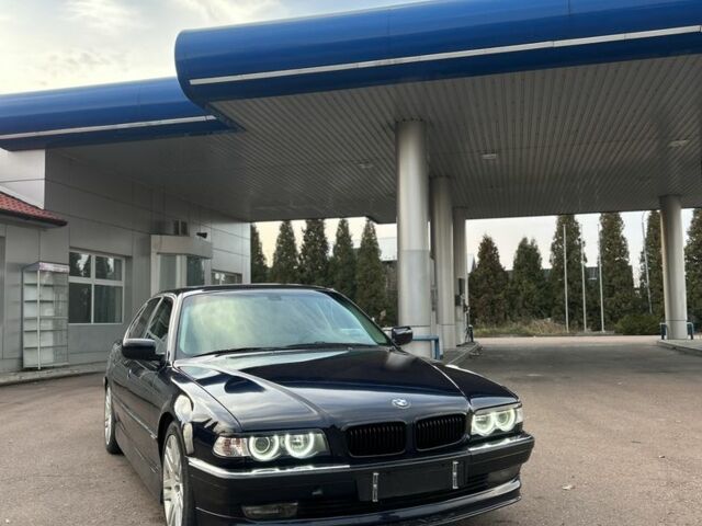 Черный БМВ 7 Серия, объемом двигателя 2.9 л и пробегом 400 тыс. км за 5600 $, фото 1 на Automoto.ua