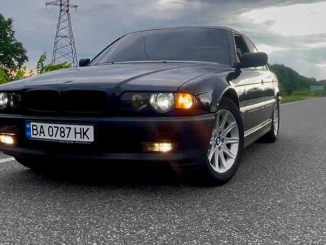 Черный БМВ 7 Серия, объемом двигателя 3.5 л и пробегом 523 тыс. км за 5800 $, фото 1 на Automoto.ua