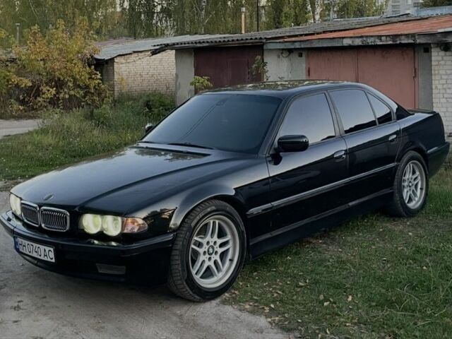 Чорний БМВ 7 Серія, об'ємом двигуна 3.5 л та пробігом 444 тис. км за 3764 $, фото 1 на Automoto.ua
