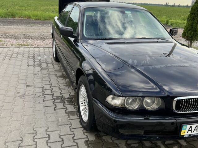 Чорний БМВ 7 Серія, об'ємом двигуна 3.5 л та пробігом 404 тис. км за 3500 $, фото 1 на Automoto.ua