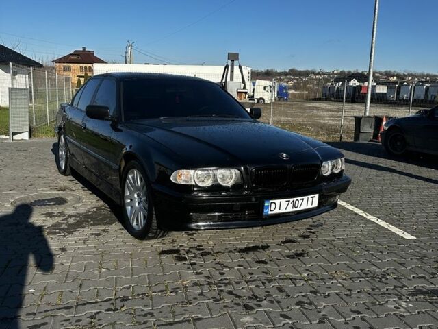 Черный БМВ 7 Серия, объемом двигателя 0 л и пробегом 530 тыс. км за 7000 $, фото 1 на Automoto.ua