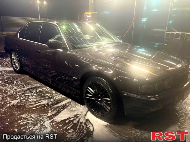 Чорний БМВ 7 Серія, об'ємом двигуна 5.4 л та пробігом 400 тис. км за 6000 $, фото 1 на Automoto.ua