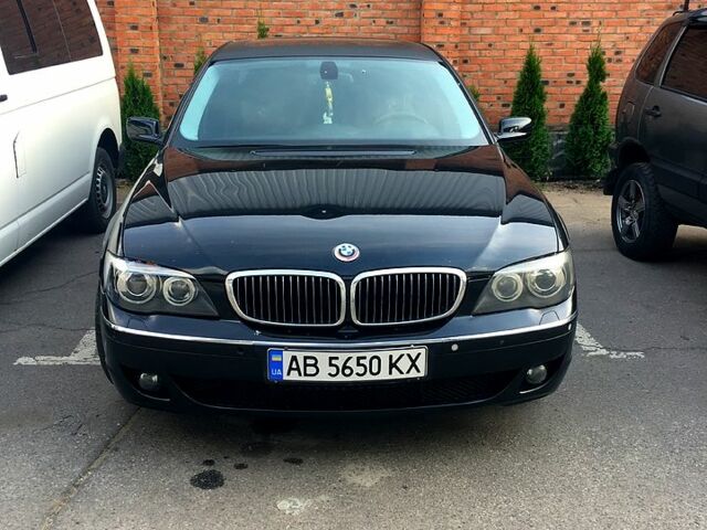 Черный БМВ 7 Серия, объемом двигателя 4.4 л и пробегом 350 тыс. км за 3500 $, фото 1 на Automoto.ua