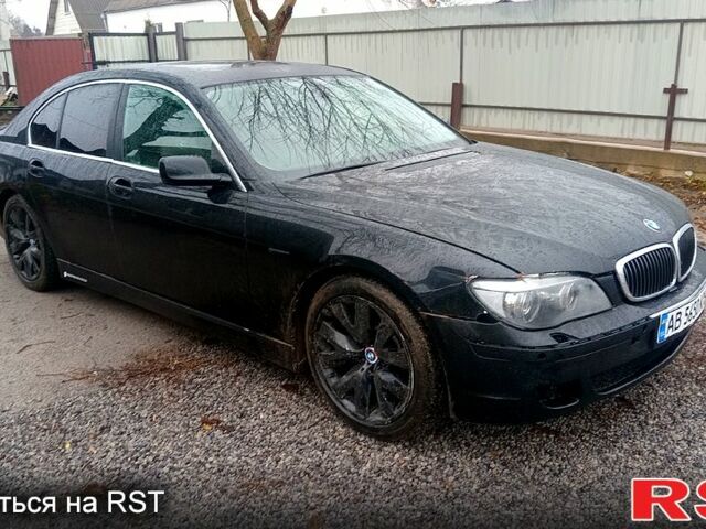 Черный БМВ 7 Серия, объемом двигателя 4.4 л и пробегом 345 тыс. км за 5600 $, фото 1 на Automoto.ua