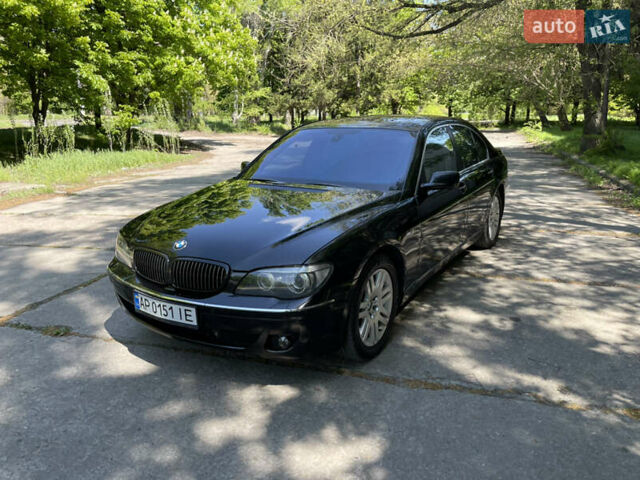Черный БМВ 7 Серия, объемом двигателя 4.5 л и пробегом 300 тыс. км за 12000 $, фото 1 на Automoto.ua
