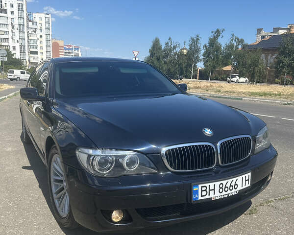 Черный БМВ 7 Серия, объемом двигателя 4.8 л и пробегом 304 тыс. км за 13000 $, фото 1 на Automoto.ua