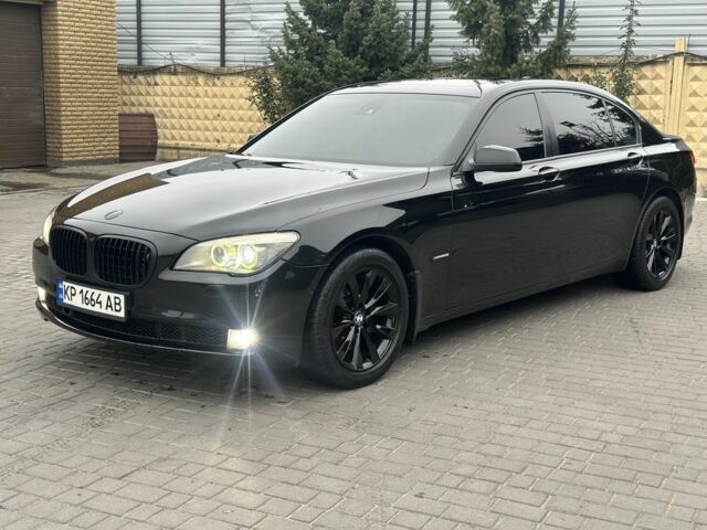 Чорний БМВ 7 Серія, об'ємом двигуна 4.4 л та пробігом 280 тис. км за 9000 $, фото 1 на Automoto.ua