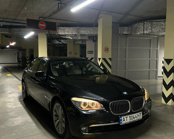 Черный БМВ 7 Серия, объемом двигателя 2.98 л и пробегом 179 тыс. км за 11900 $, фото 1 на Automoto.ua