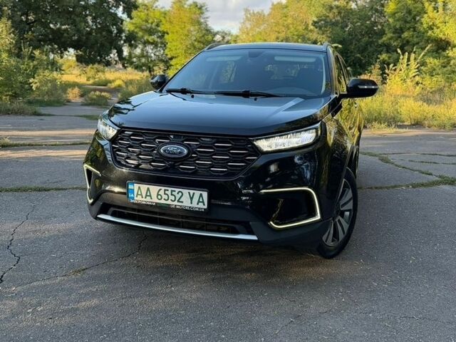Черный БМВ 7 Серия, объемом двигателя 4.39 л и пробегом 190 тыс. км за 13500 $, фото 1 на Automoto.ua