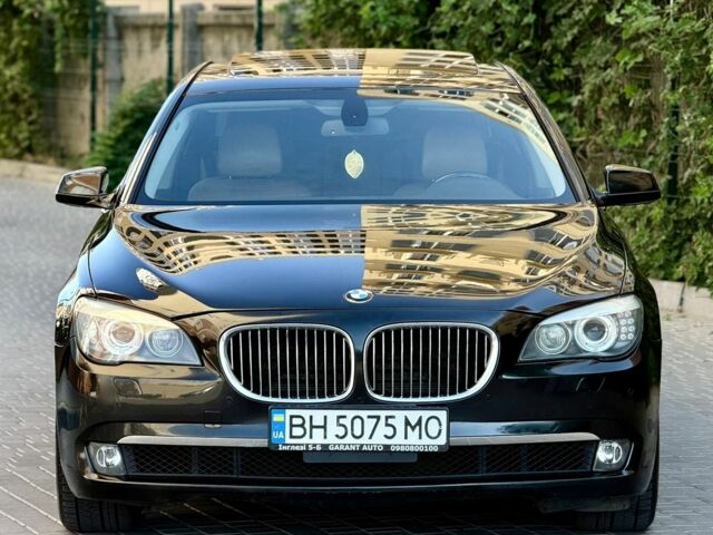 Чорний БМВ 7 Серія, об'ємом двигуна 2.98 л та пробігом 200 тис. км за 10600 $, фото 1 на Automoto.ua
