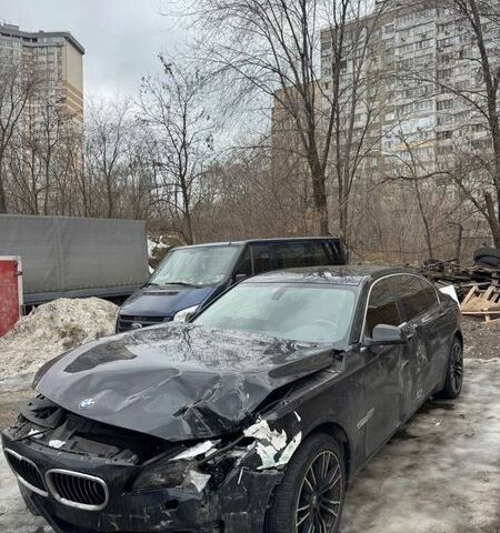Чорний БМВ 7 Серія, об'ємом двигуна 2.98 л та пробігом 140 тис. км за 7000 $, фото 1 на Automoto.ua