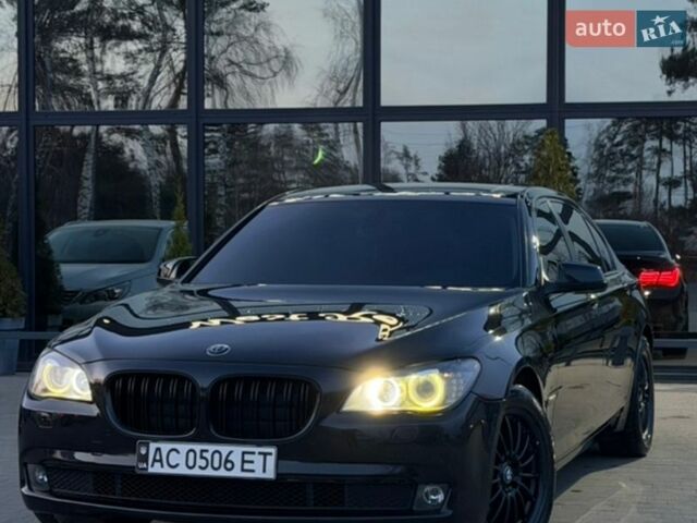 Черный БМВ 7 Серия, объемом двигателя 2.99 л и пробегом 266 тыс. км за 19500 $, фото 1 на Automoto.ua