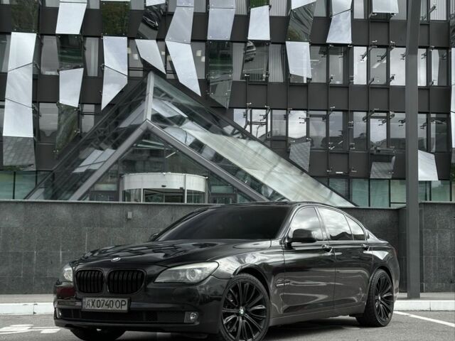 Черный БМВ 7 Серия, объемом двигателя 2.99 л и пробегом 286 тыс. км за 17500 $, фото 1 на Automoto.ua