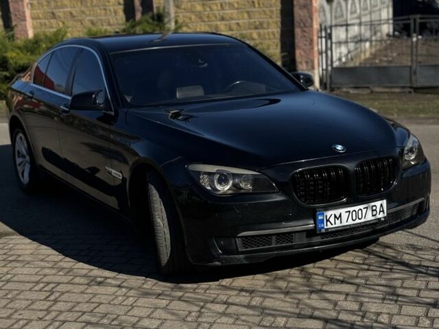 Черный БМВ 7 Серия, объемом двигателя 3 л и пробегом 330 тыс. км за 19000 $, фото 1 на Automoto.ua