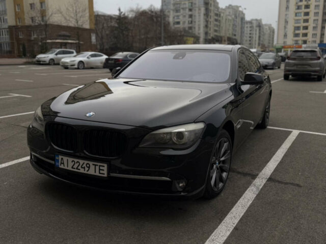 Черный БМВ 7 Серия, объемом двигателя 2.99 л и пробегом 310 тыс. км за 14800 $, фото 1 на Automoto.ua