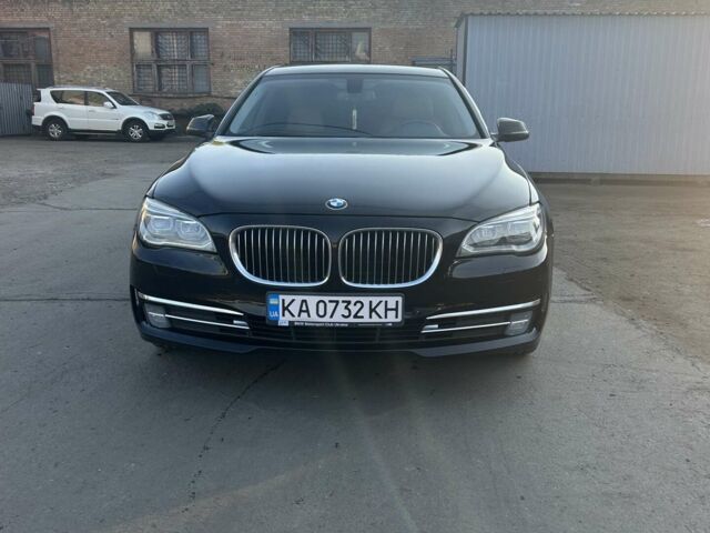 Чорний БМВ 7 Серія, об'ємом двигуна 2.99 л та пробігом 262 тис. км за 18500 $, фото 1 на Automoto.ua