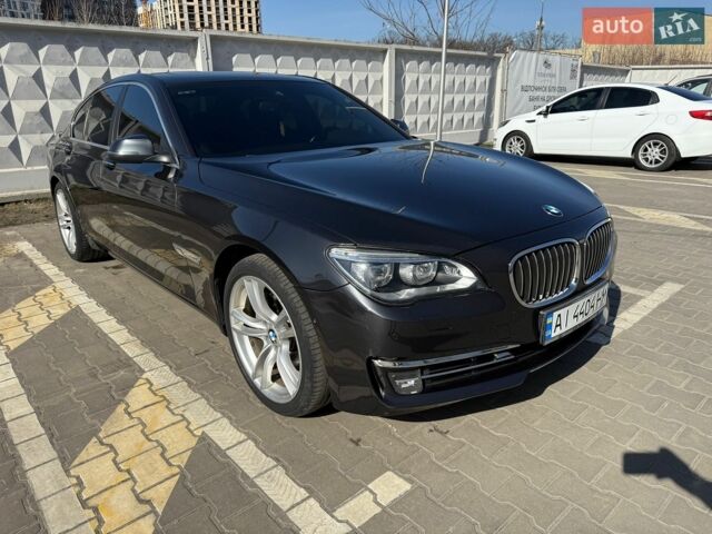 Чорний БМВ 7 Серія, об'ємом двигуна 3 л та пробігом 80 тис. км за 19900 $, фото 1 на Automoto.ua