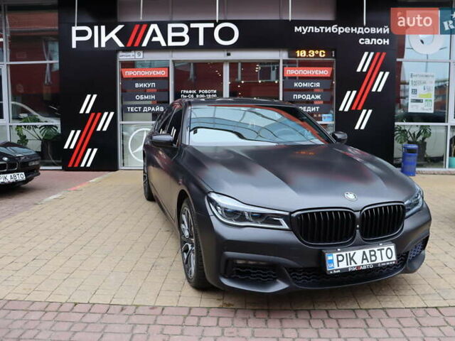 Черный БМВ 7 Серия, объемом двигателя 4.4 л и пробегом 228 тыс. км за 26400 $, фото 1 на Automoto.ua