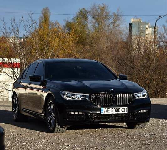 Черный БМВ 7 Серия, объемом двигателя 3 л и пробегом 185 тыс. км за 34500 $, фото 1 на Automoto.ua