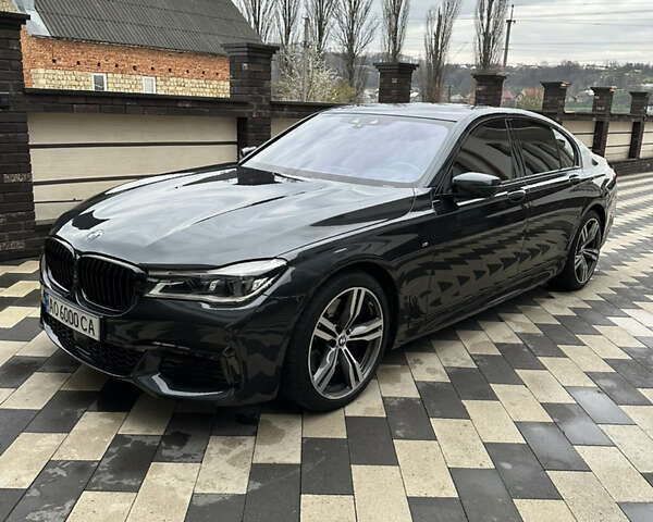 Чорний БМВ 7 Серія, об'ємом двигуна 3 л та пробігом 181 тис. км за 40999 $, фото 1 на Automoto.ua