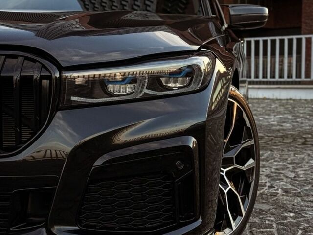 Черный БМВ 7 Серия, объемом двигателя 3 л и пробегом 30 тыс. км за 45000 $, фото 1 на Automoto.ua