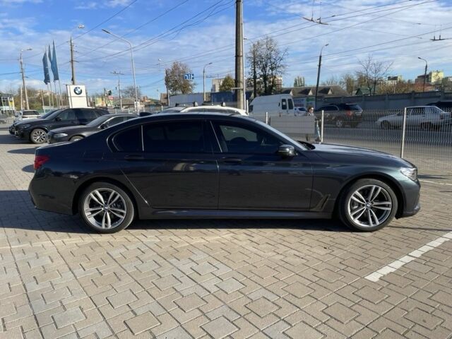 Черный БМВ 7 Серия, объемом двигателя 3 л и пробегом 60 тыс. км за 36500 $, фото 1 на Automoto.ua