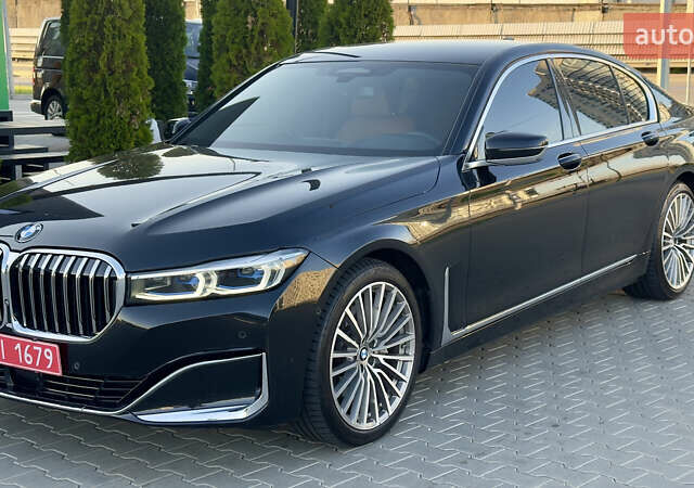 Черный БМВ 7 Серия, объемом двигателя 2.99 л и пробегом 105 тыс. км за 59900 $, фото 1 на Automoto.ua