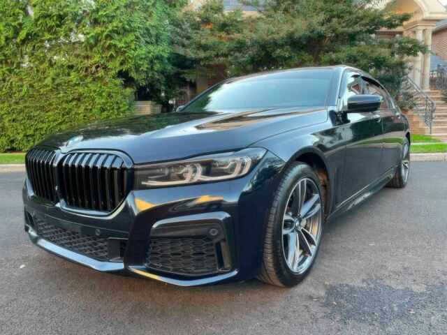 Черный БМВ 7 Серия, объемом двигателя 3 л и пробегом 36 тыс. км за 26000 $, фото 1 на Automoto.ua