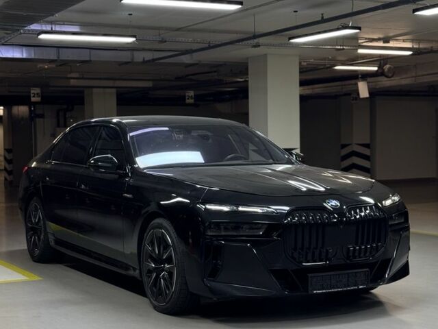 Чорний БМВ 7 Серія, об'ємом двигуна 4.4 л та пробігом 50 тис. км за 153000 $, фото 1 на Automoto.ua