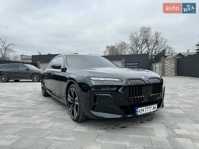 Черный БМВ 7 Серия, объемом двигателя 3 л и пробегом 29 тыс. км за 144700 $, фото 1 на Automoto.ua