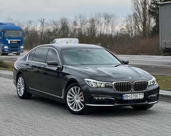 Коричневый БМВ 7 Серия, объемом двигателя 3 л и пробегом 280 тыс. км за 32000 $, фото 1 на Automoto.ua