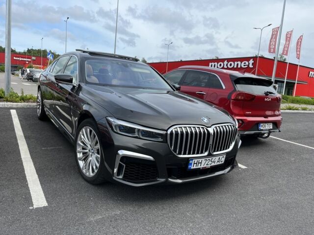 Коричневый БМВ 7 Серия, объемом двигателя 4.4 л и пробегом 180 тыс. км за 40000 $, фото 1 на Automoto.ua