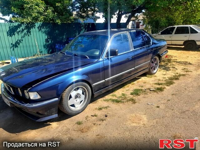 БМВ 7 Серия, объемом двигателя 3.5 л и пробегом 200 тыс. км за 1500 $, фото 1 на Automoto.ua