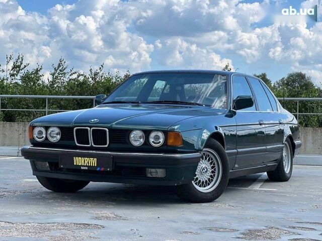 БМВ 7 Серия, объемом двигателя 3 л и пробегом 295 тыс. км за 4800 $, фото 1 на Automoto.ua