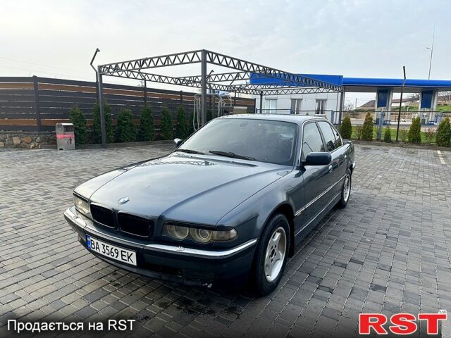 БМВ 7 Серія, об'ємом двигуна 2.8 л та пробігом 200 тис. км за 3300 $, фото 1 на Automoto.ua