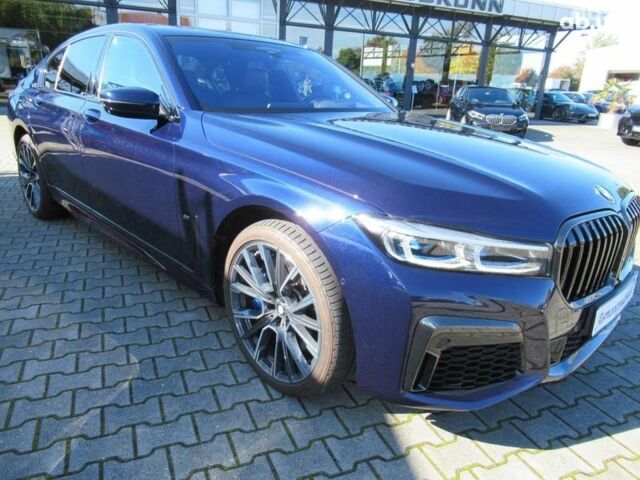 БМВ 7 Серия, объемом двигателя 3 л и пробегом 15 тыс. км за 109897 $, фото 1 на Automoto.ua