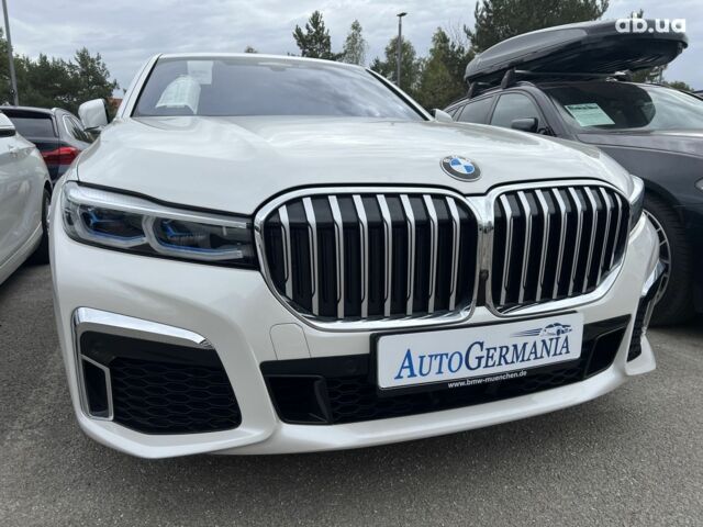 БМВ 7 Серия, объемом двигателя 3 л и пробегом 64 тыс. км за 69773 $, фото 1 на Automoto.ua