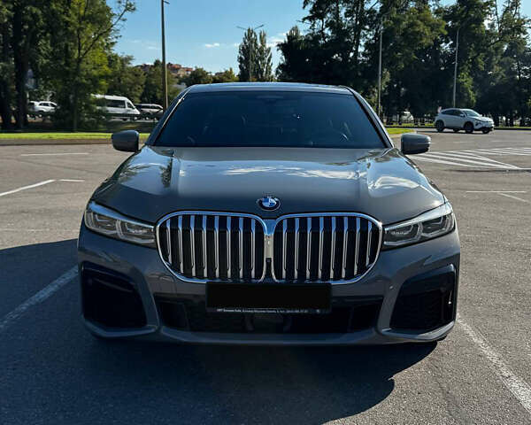 БМВ 7 Серія, об'ємом двигуна 3 л та пробігом 43 тис. км за 79000 $, фото 1 на Automoto.ua