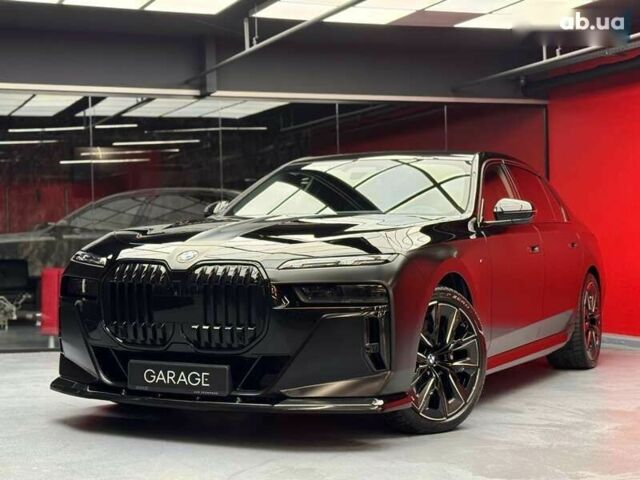 БМВ 7 Серия, объемом двигателя 4.4 л и пробегом 28 тыс. км за 143900 $, фото 1 на Automoto.ua