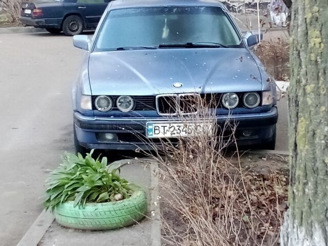 Серый БМВ 7 Серия, объемом двигателя 3 л и пробегом 35 тыс. км за 1500 $, фото 1 на Automoto.ua