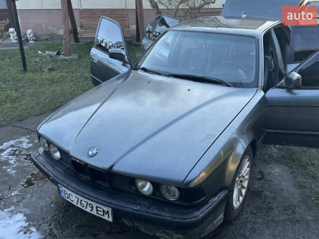 Сірий БМВ 7 Серія, об'ємом двигуна 3 л та пробігом 400 тис. км за 2300 $, фото 1 на Automoto.ua