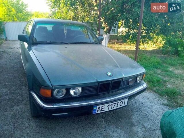 Серый БМВ 7 Серия, объемом двигателя 3 л и пробегом 360 тыс. км за 2000 $, фото 1 на Automoto.ua