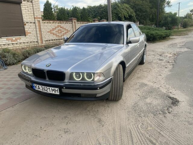 Сірий БМВ 7 Серія, об'ємом двигуна 4 л та пробігом 360 тис. км за 2500 $, фото 1 на Automoto.ua