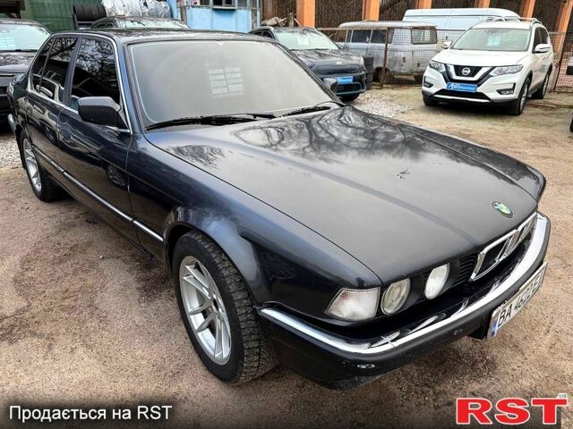 Серый БМВ 7 Серия, объемом двигателя 3 л и пробегом 350 тыс. км за 2500 $, фото 1 на Automoto.ua